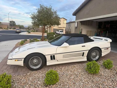 1986 Chevrolet Corvette Indy 500 Pace Car Edition