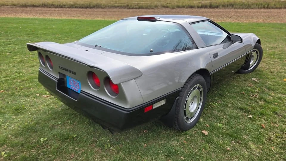 1986 Chevrolet Corvette C4 - Image 15 of 20