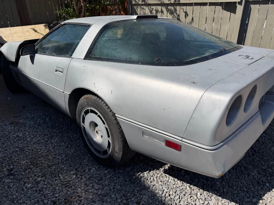 1986 Chevrolet Corvette C4 - Image 8 of 10