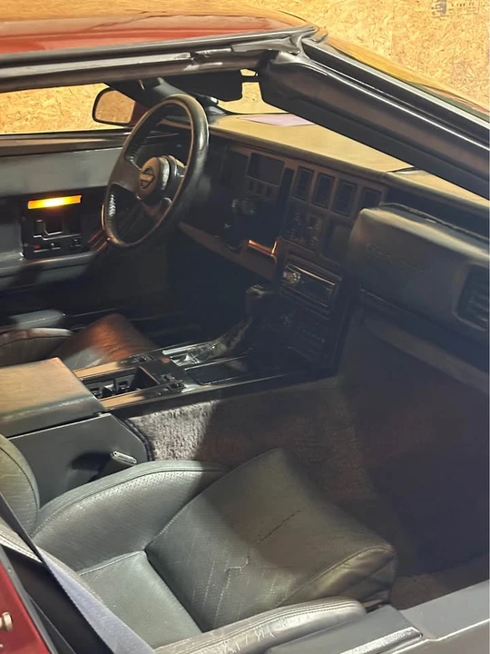 1986 Chevrolet Corvette C4 - Image 18 of 19
