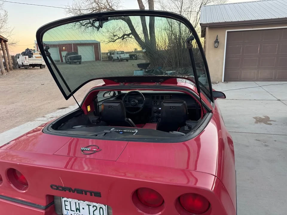 1986 Chevrolet Corvette C4 - Image 13 of 20