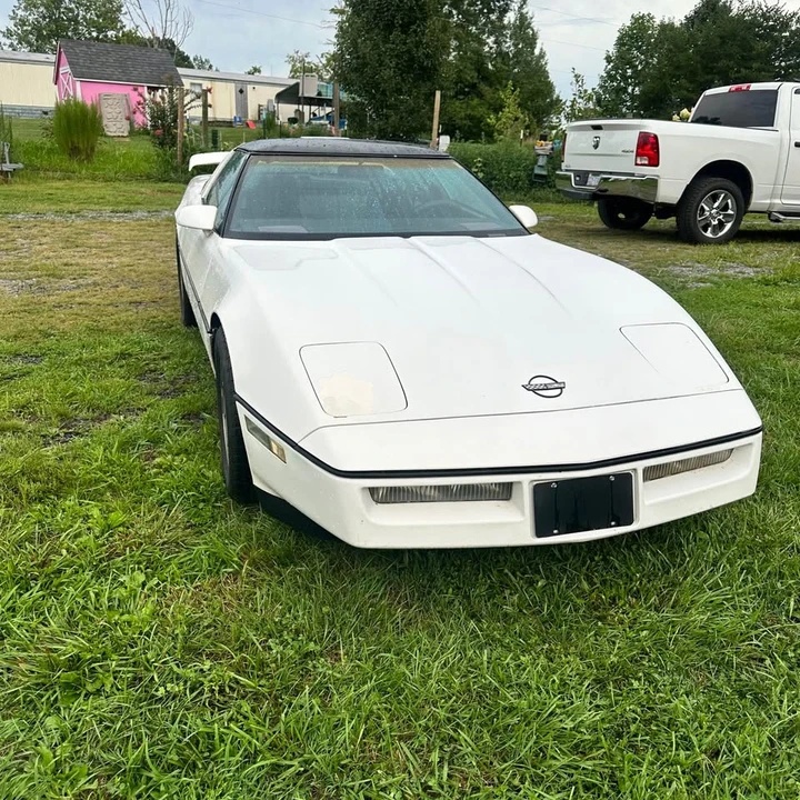 1986 Chevrolet Corvette C4 - Image 1 of 5