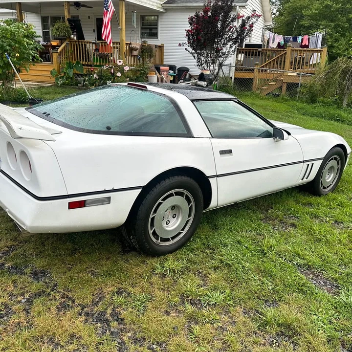 1986 Chevrolet Corvette C4 - Image 3 of 5