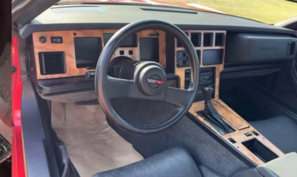 1986 Chevrolet Corvette C4 - Image 9 of 19