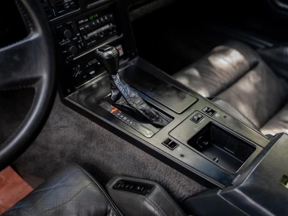 1986 Chevrolet Corvette C4 - Image 16 of 19