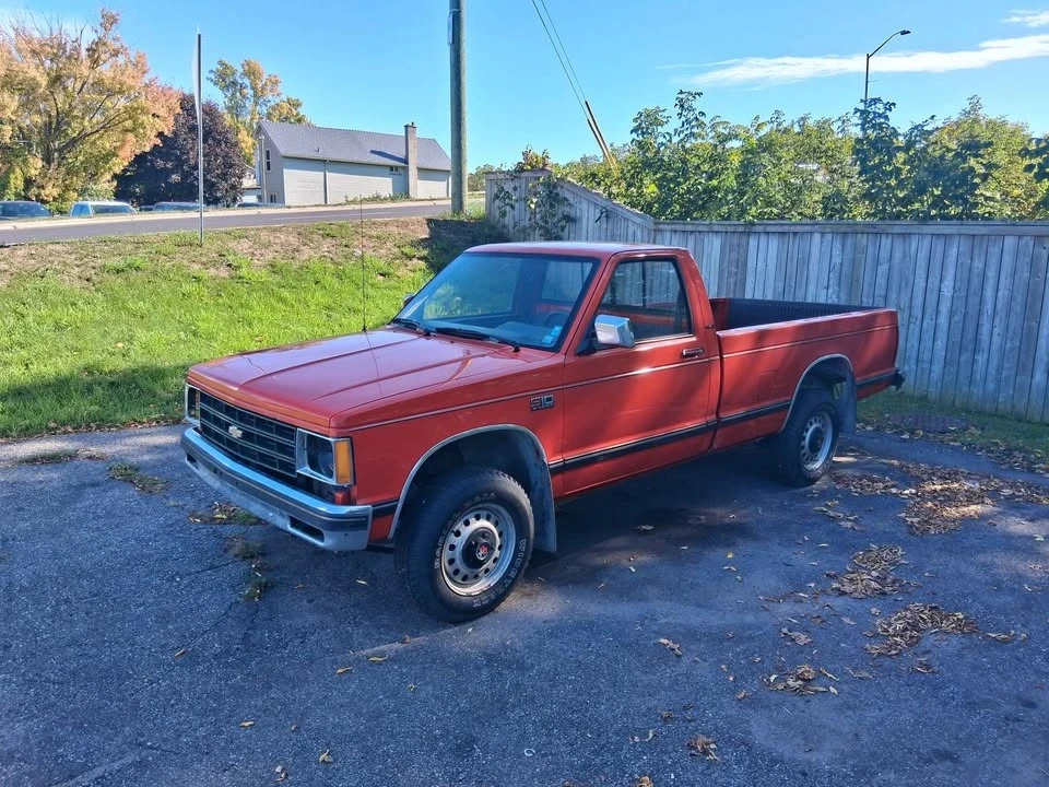 1986 Chevrolet S-10 - Image 10 of 11