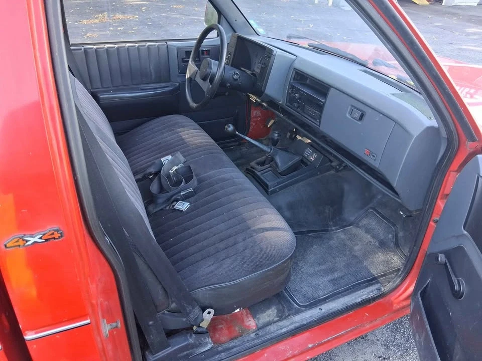 1986 Chevrolet S-10 - Image 9 of 11