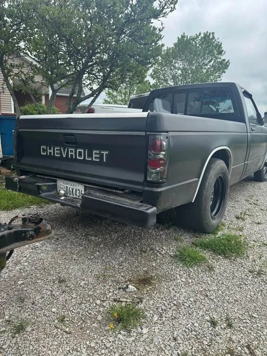 1986 Chevrolet S-10 - Image 10 of 17