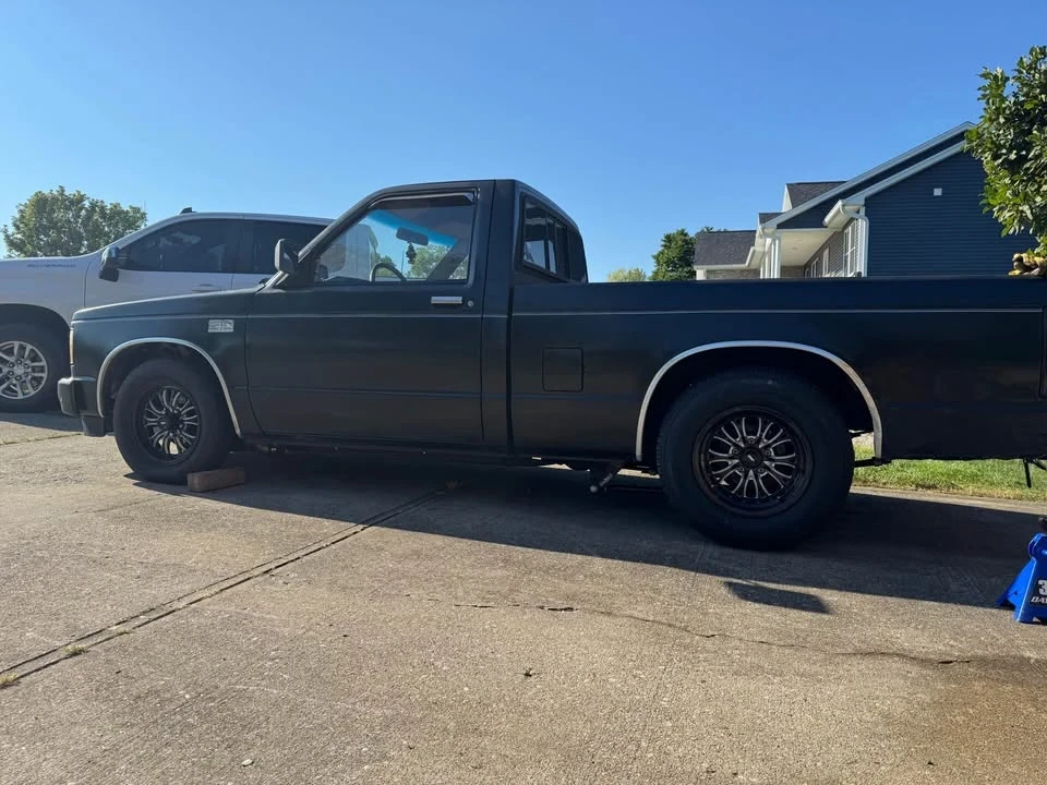 1986 Chevrolet S-10 - Image 2 of 17