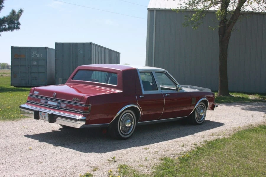 1986 Chrysler New Yorker - Image 10 of 11