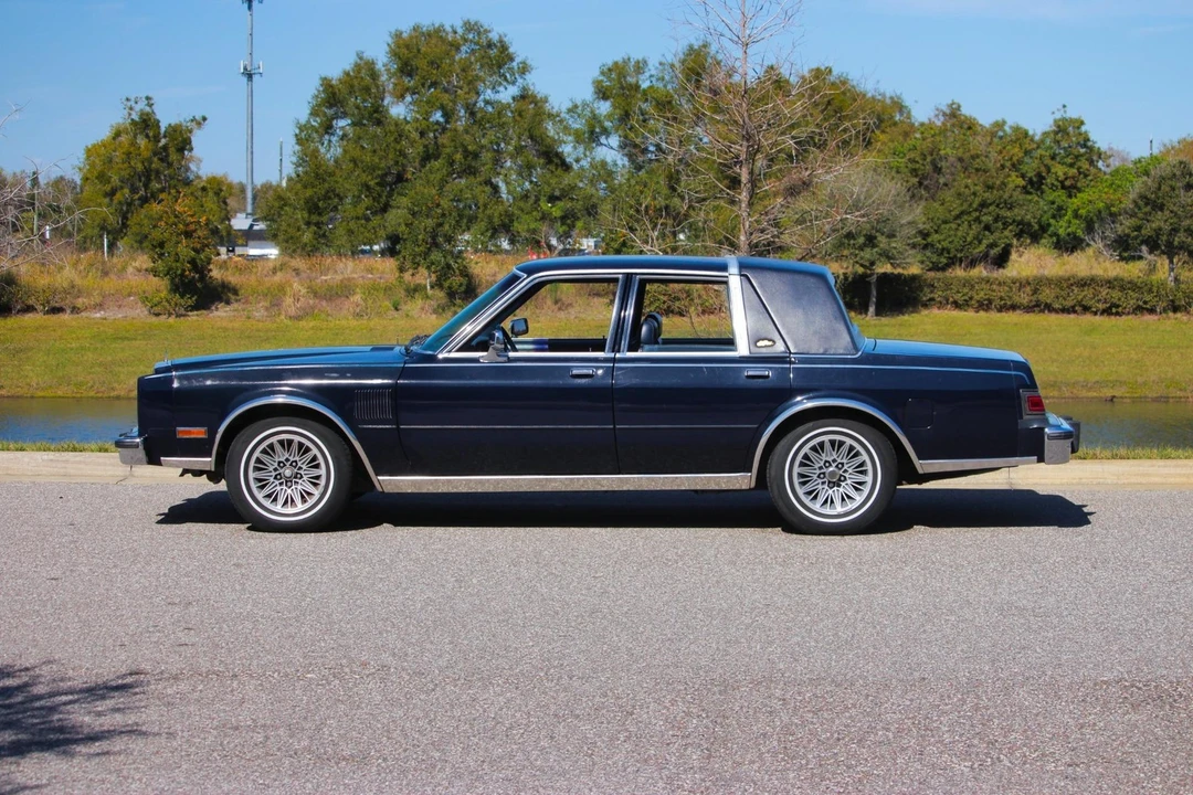 1986 Chrysler New Yorker - Image 2 of 21