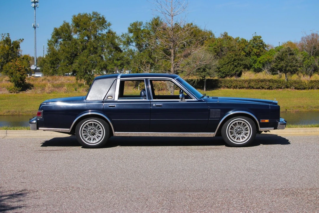 1986 Chrysler New Yorker - Image 7 of 21