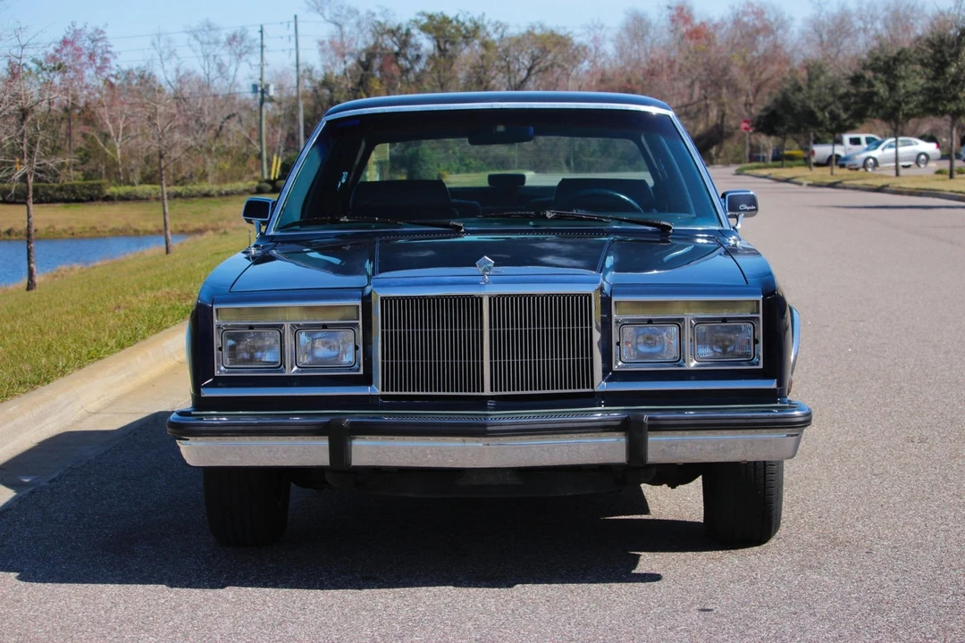 1986 Chrysler New Yorker - Image 10 of 21