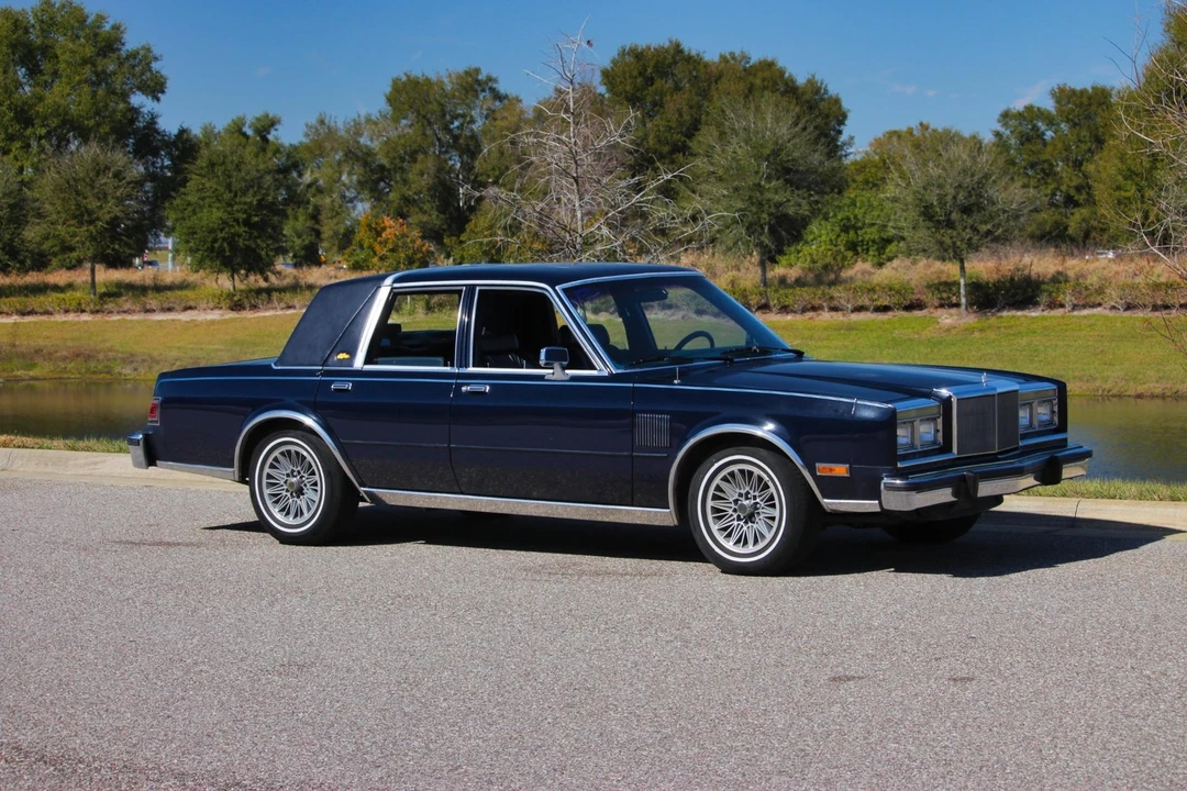 1986 Chrysler New Yorker - Image 9 of 21