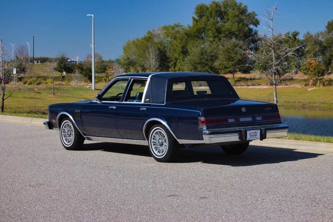 1986 Chrysler New Yorker - Image 4 of 21