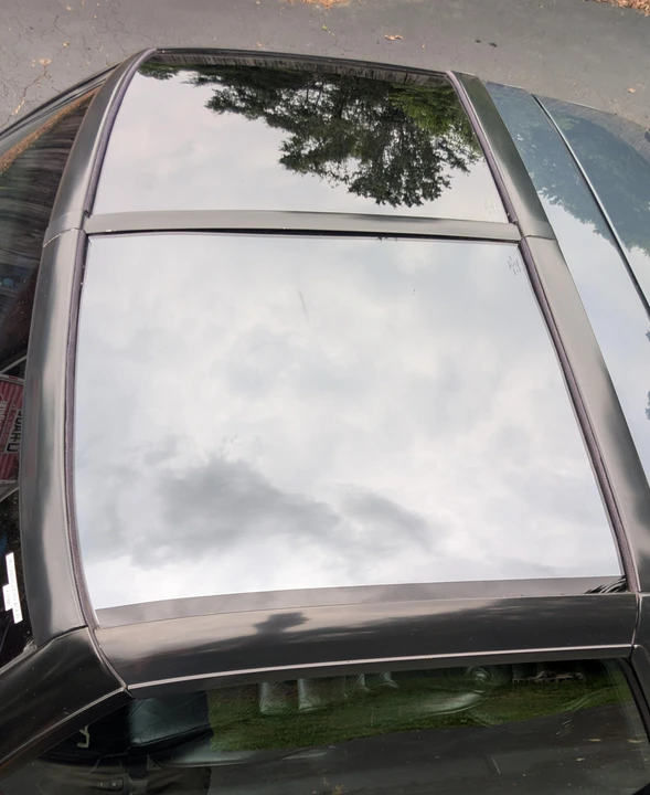1986 Chrysler Laser - Image 21 of 31