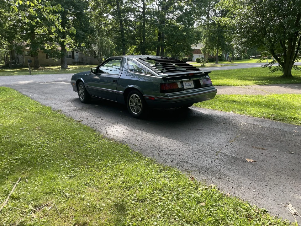 1986 Chrysler Laser - Image 5 of 31