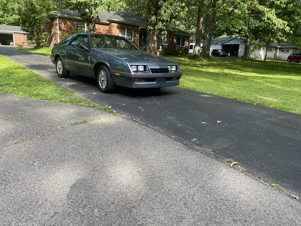 1986 Chrysler Laser - Image 8 of 31