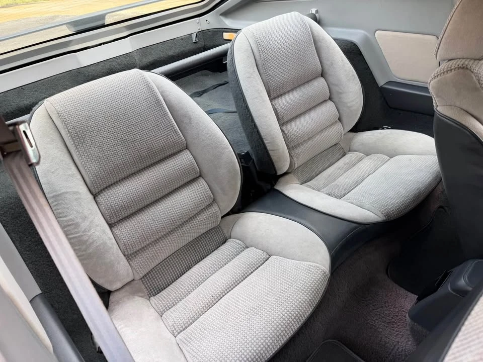 1986 Chrysler Laser - Image 13 of 20