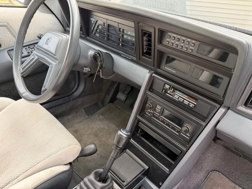 1986 Chrysler Laser - Image 11 of 20