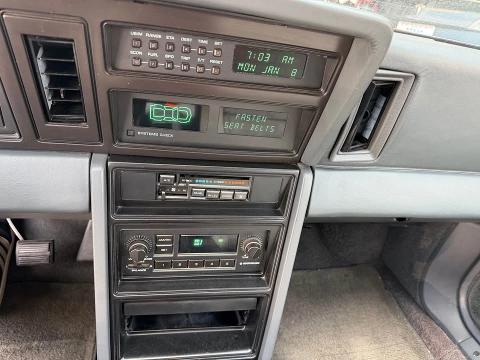 1986 Chrysler Laser - Image 10 of 20
