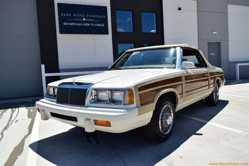 1986 Chrysler LeBaron - Image 10 of 12