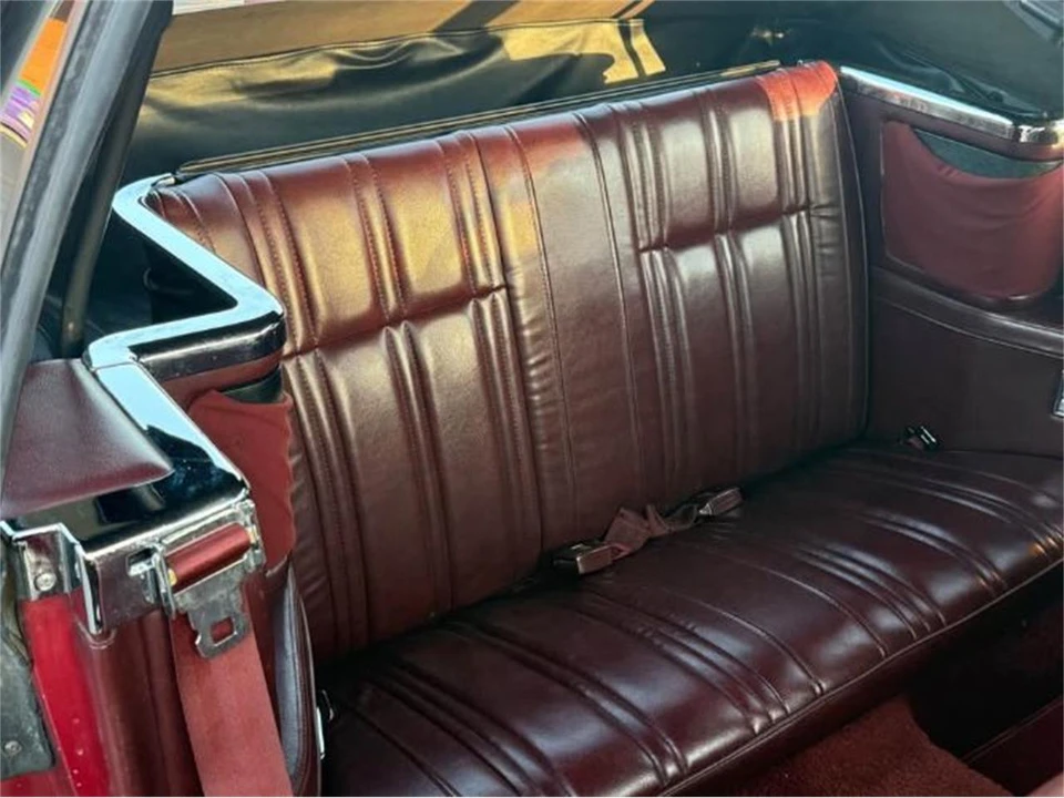 1986 Chrysler LeBaron - Image 8 of 15
