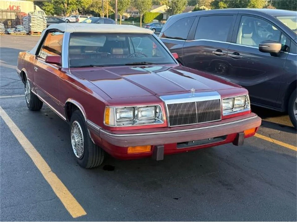 1986 Chrysler LeBaron - Image 13 of 15