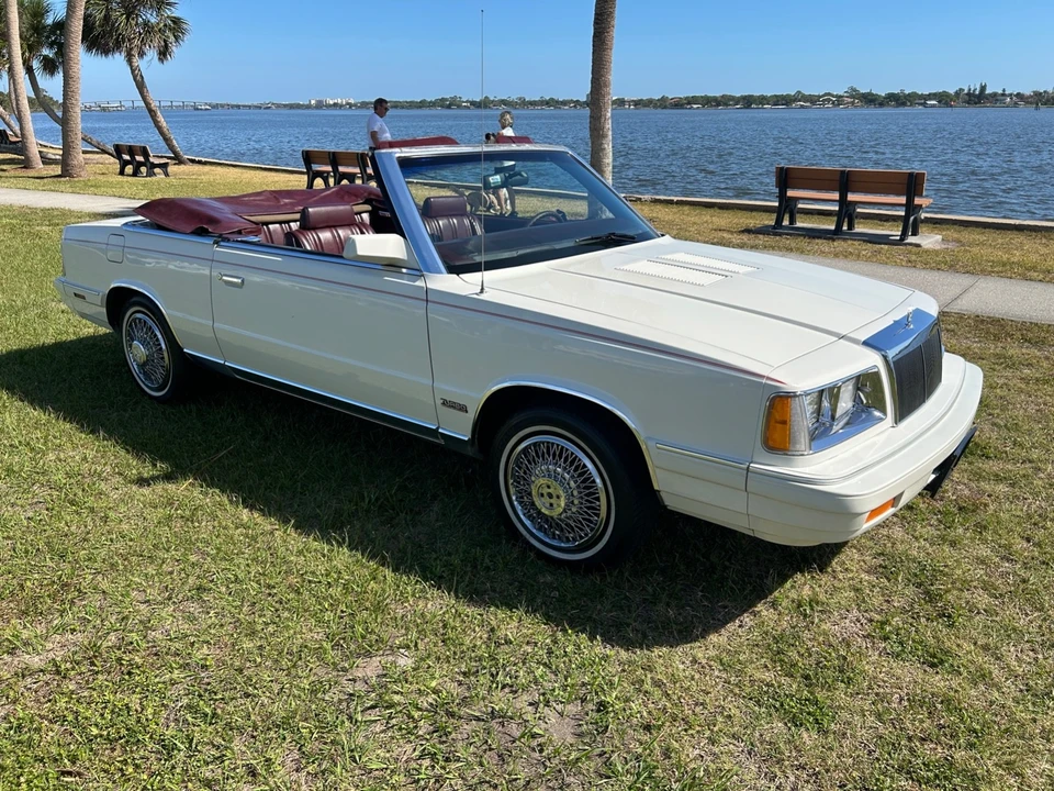 1986 Chrysler LeBaron - Image 10 of 24
