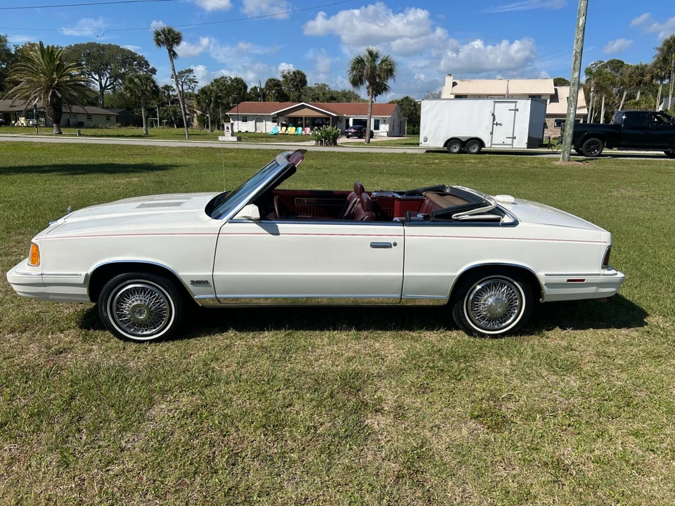 1986 Chrysler LeBaron - Image 3 of 24