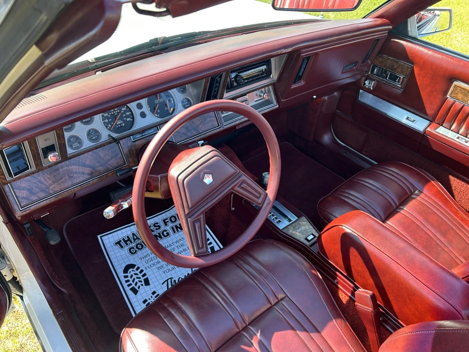 1986 Chrysler LeBaron - Image 6 of 24