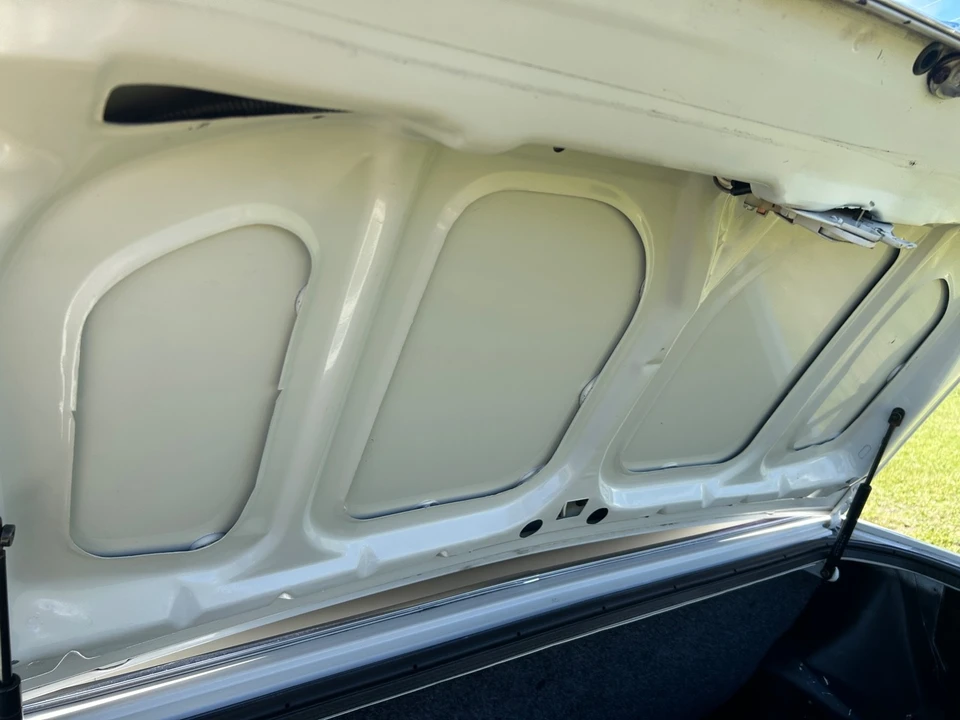 1986 Chrysler LeBaron - Image 20 of 24