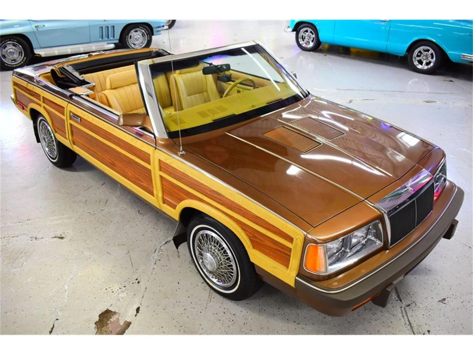 1986 Chrysler LeBaron - Image 2 of 31