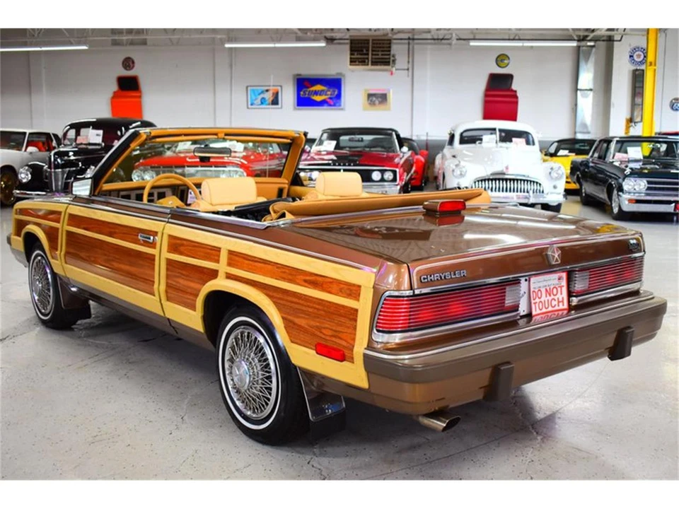 1986 Chrysler LeBaron - Image 15 of 31