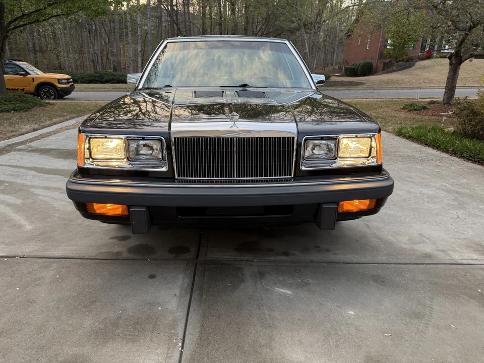 1986 Chrysler LeBaron - Image 2 of 31