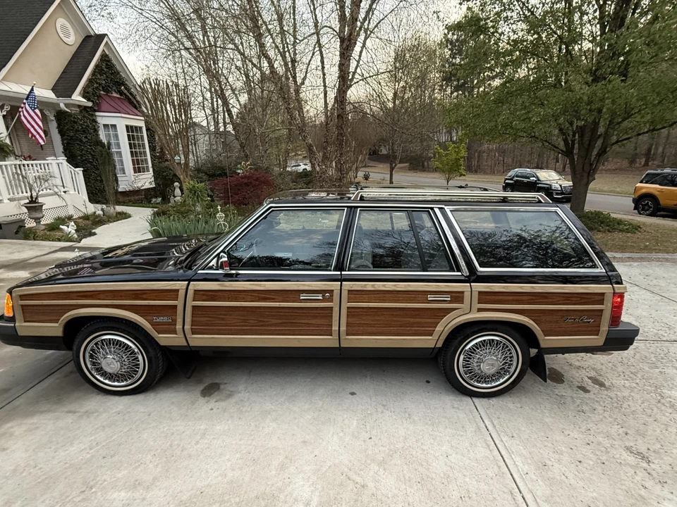 1986 Chrysler LeBaron - Image 8 of 31