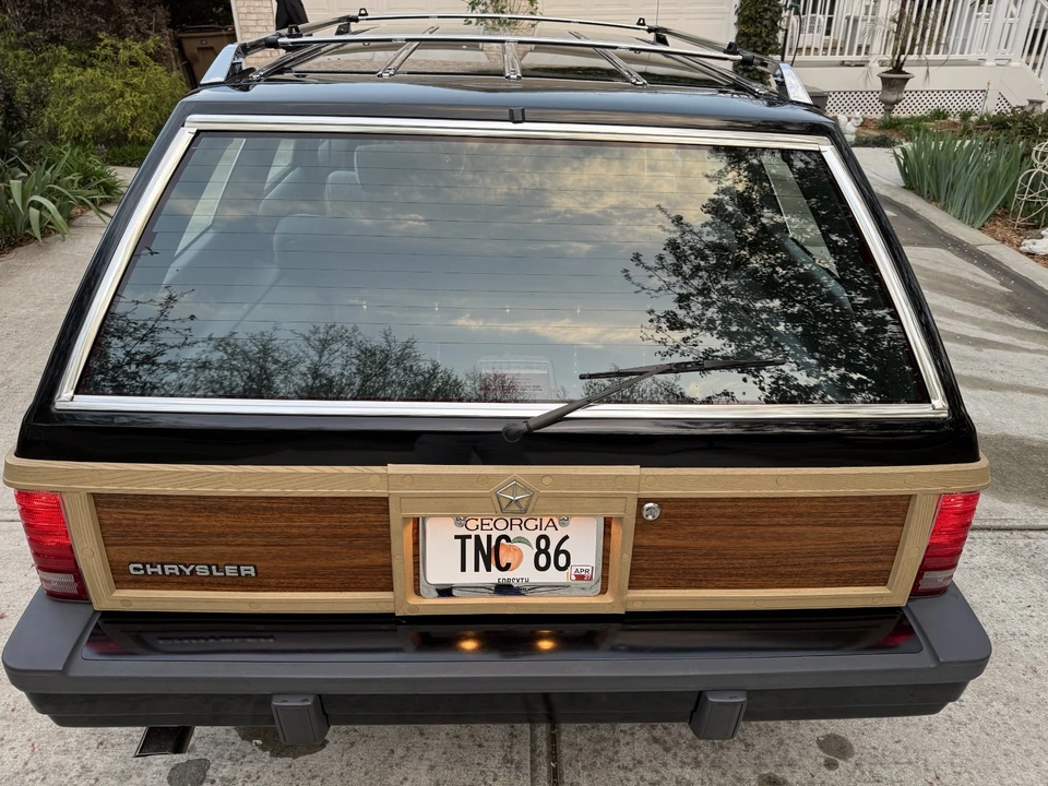 1986 Chrysler LeBaron - Image 6 of 31