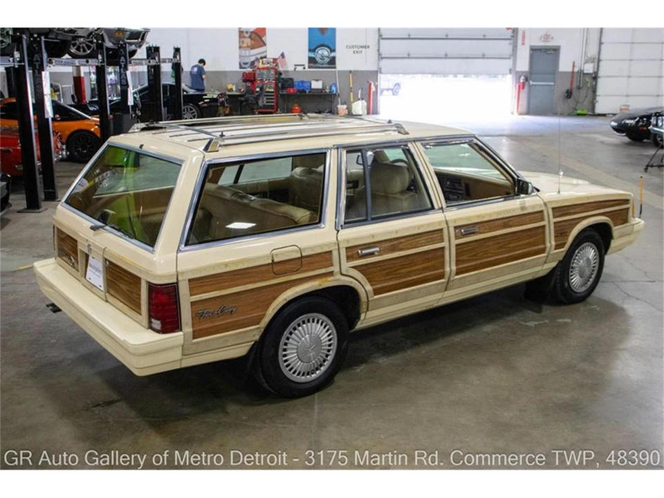 1986 Chrysler LeBaron - Image 7 of 31