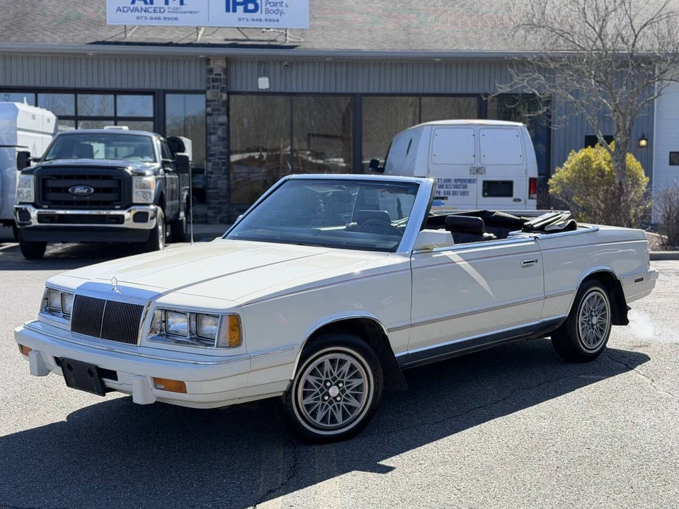 1986 Chrysler LeBaron - Image 2 of 21