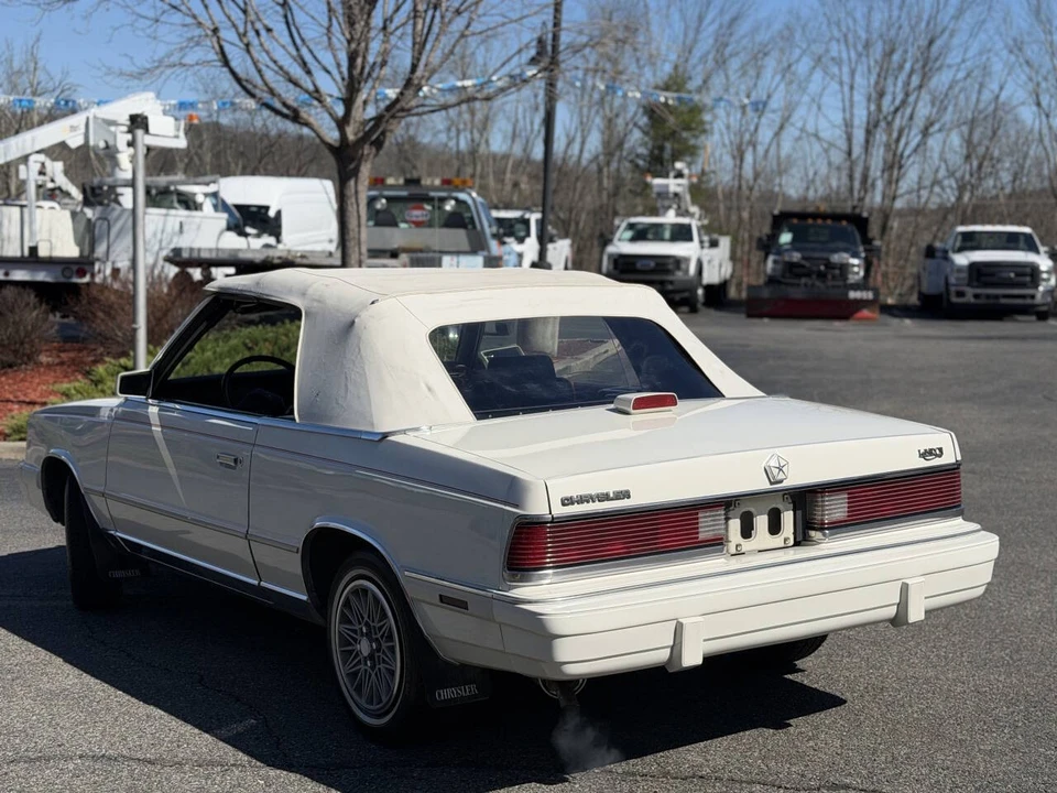 1986 Chrysler LeBaron - Image 6 of 21