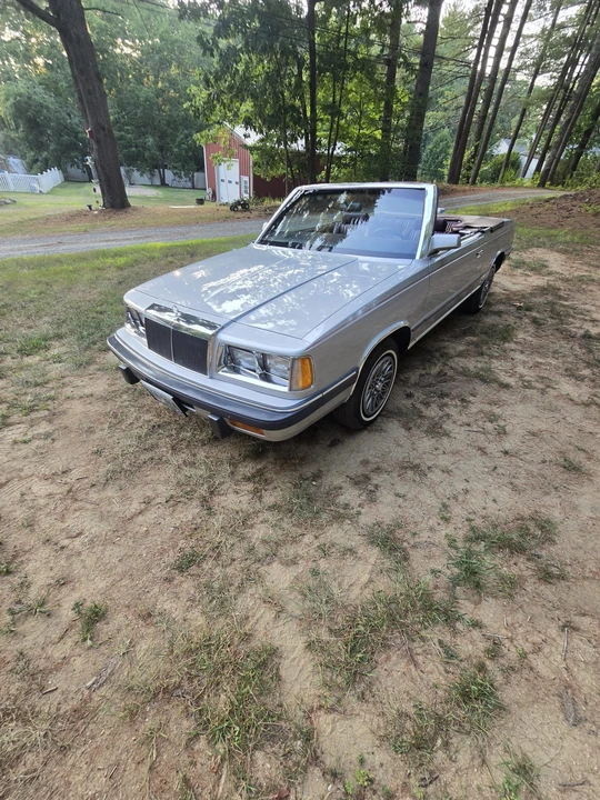 1986 Chrysler LeBaron - Image 4 of 31