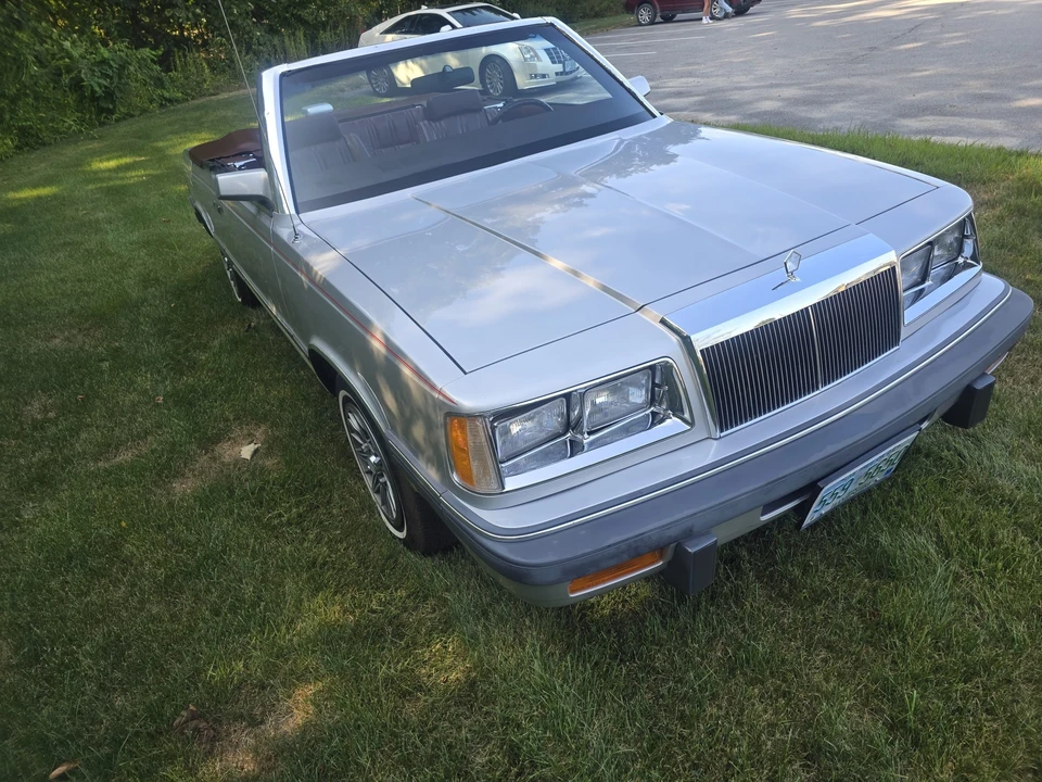 1986 Chrysler LeBaron - Image 7 of 31
