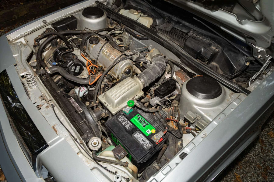 1986 Chrysler LeBaron - Image 30 of 31