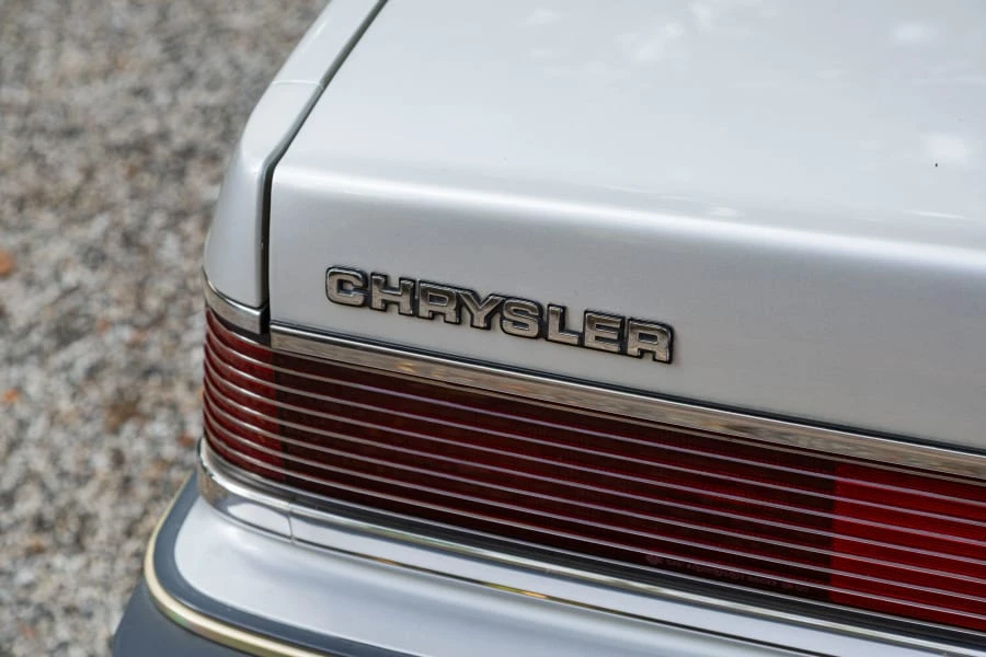1986 Chrysler LeBaron - Image 7 of 31