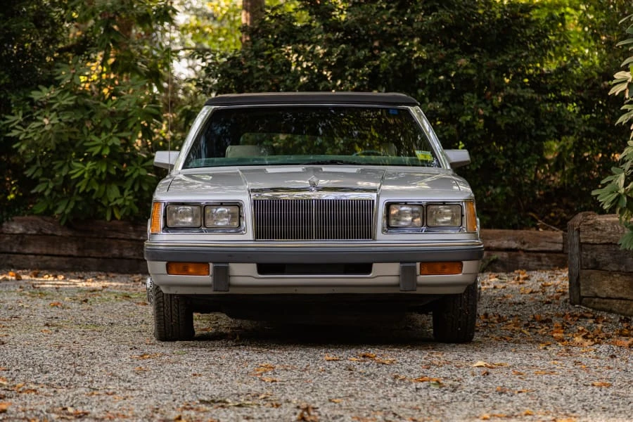 1986 Chrysler LeBaron - Image 4 of 31
