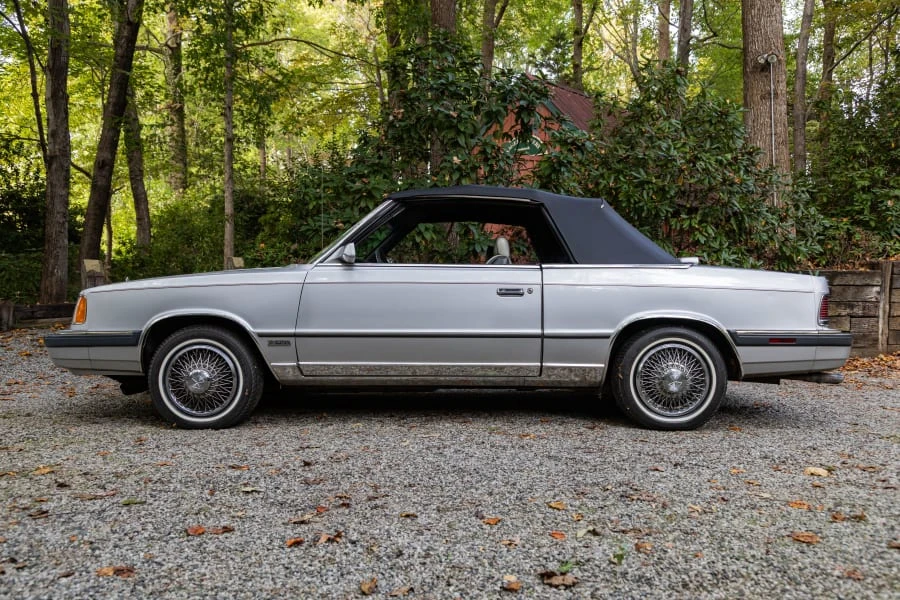 1986 Chrysler LeBaron - Image 2 of 31