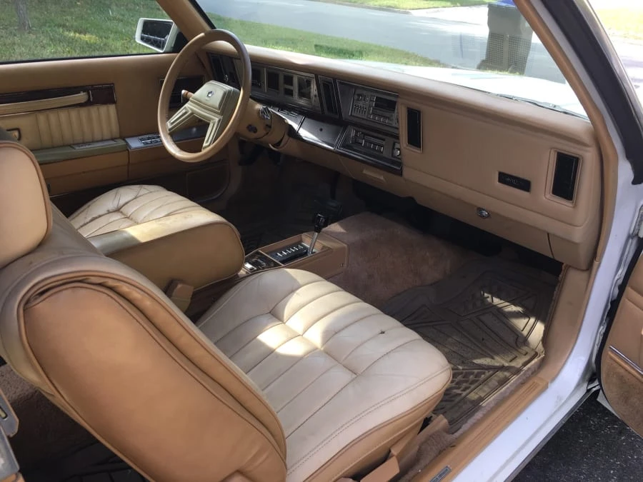 1986 Chrysler LeBaron - Image 6 of 11