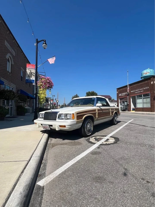 1986 Chrysler LeBaron - Image 5 of 14