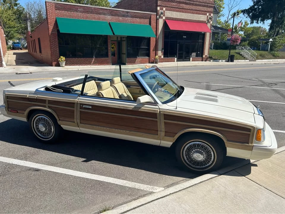 1986 Chrysler LeBaron - Image 8 of 14