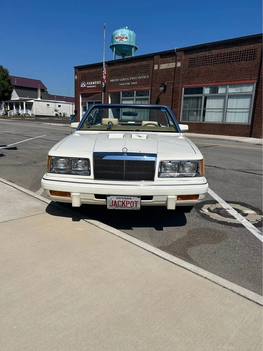 1986 Chrysler LeBaron - Image 12 of 14